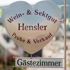Wein- und Sektgut Markus Hensler, hotel in Briedel