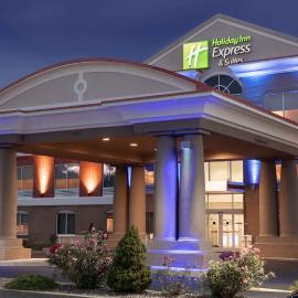 Holiday Inn Express Hotel & Suites Binghamton University-Vestal by IHG, hôtel à Vestal
