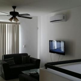 AIRPORT SHORT & LONG TERM EXPRESS ALMERIA x, hotel en Monterrey