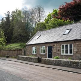Chatton Cottage، فندق في Chatton
