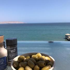 Paracas top tower beach front, hotel u gradu Parakas