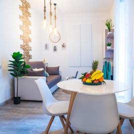 Chiaia Premium Flat, Naples Center, Near Seaside