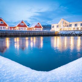 Senja Fjordhotell and Apartments, hotel u gradu Stonglandseidet