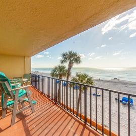 Direct Beach Views Family Friendly Las Brisas #205