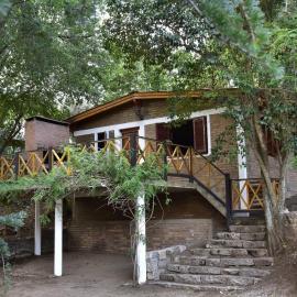 Atrapa Sueños I, hotel Embalséban
