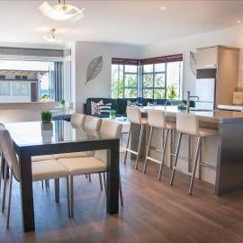 The Condo On The Beach - Onetangi - Luxury at The Sands by Waiheke Unlimited, hotel i Onetangi