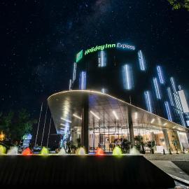 Holiday Inn Express Shanghai Songjiang Fangta by IHG – hotel w mieście Songjiang