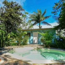 Haus unter Palmen, hotel a Jarabacoa