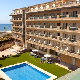 BQ Andalucia Beach Hotel, хотел в Торе дел Мар
