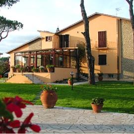 B&B Villa Acero, hotel in Marina di Carrara