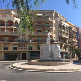 Appartamento in centro a Mentone vicino alla spiaggia Parcheggio privato INCLUSO!