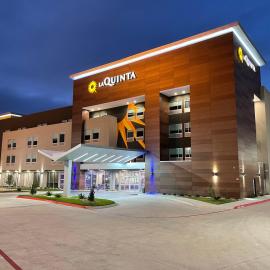 La Quinta Inn & Suites by Wyndham Dallas/Fairpark, hotel Dallasban