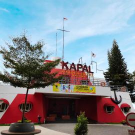 Kapal Garden Hotel at Rekreasi Sengkaling, viešbutis mieste Malangas
