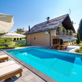 Three-Bedroom Holiday Home In Slunj、スルニのホテル