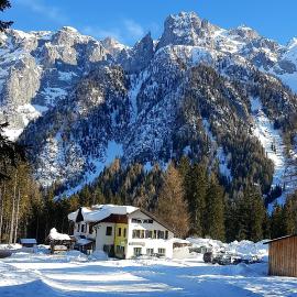 Hotel Ristorante Genzianella, khách sạn ở Madonna di Campiglio