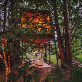 House Raduha, hotel en Luče