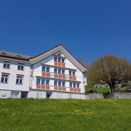 Gasthaus Bären Schlatt، فندق في أبنزل