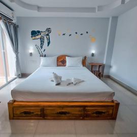 Euro Boutique Hotel, hotel Csumphonban