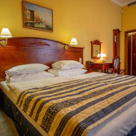 Hotel Giovanni Giacomo, hótel í Teplice