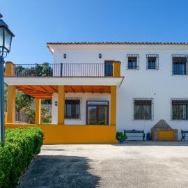 Comfortable House in Carcabuey with Private Pool, hotel a Carcabuey