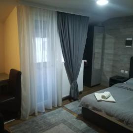 Prenoćište Day Holiday, hotel a Smederevo