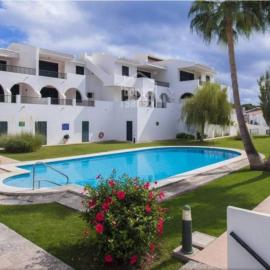 golf & beach holiday home, hotelli kohteessa Son Parc