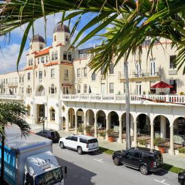 Palm Beach Hotel Petite Retreat 2 blocks to beach!! Historic Landmark