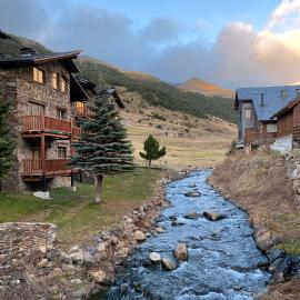 Kione DeuSol: Incles şehrinde bir otel