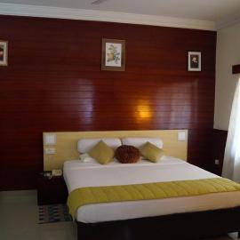 Hotel Badami Court unit of shreejit Resorts Pvt Ltd, hotel em Badami