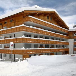 Viesnīca Hof Arosa pilsētā Arosa