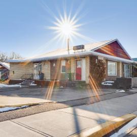 Hotel Bethel - Fort MacLeod, AB, hotel v destinaci Fort Macleod