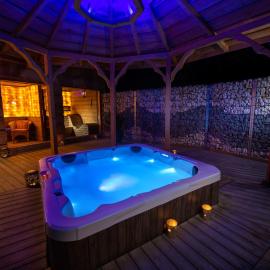 Rehaupal में, होटल Domaine du Haut Jardin Hôtel & Chalets Spa Privé