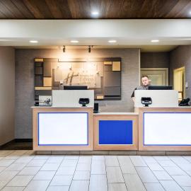Holiday Inn Express Hotel & Suites Lewisburg by IHG, מלון בלואיסבורג
