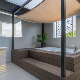 Okinawa Villa KILOHANA, hotel en Imbu
