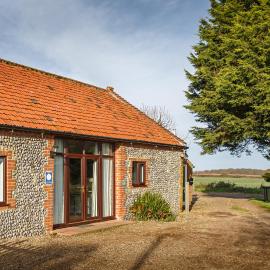 The Barn، فندق في Felbrigg