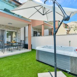 Cascada villas by Adex Travel, hotel u Starigradu-Paklenici
