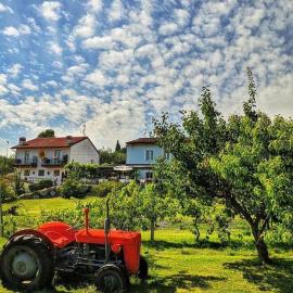 Agriturismo 30, hotel v destinácii Moniga