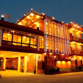 Inle Apex Hotel, hotell sihtkohas Nyaung Shwe