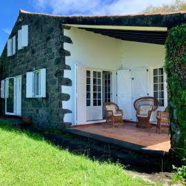 Stone House - Sete Cidades, hotel di Sete Cidades