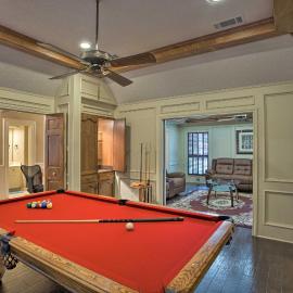 Unwind Fireside & Play Pool! Idyllic McKinney Home