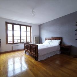 Appartements au bord de la rivière