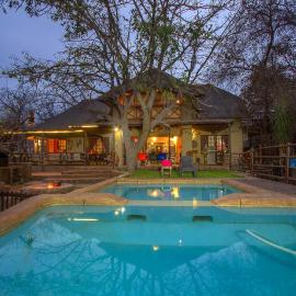 Khaya Umdani Guest Houses