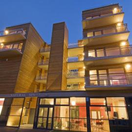 La Résidence du Spa et la Résidence des Thermes, hotel in Meyras