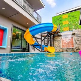 Lounge in Loft HuaHin Pool Villa บ้านพักในหัวหิน, hotel in Ban Wang Bot