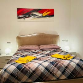 Casa Dei Fiori 3, hotel a Somma Lombardo