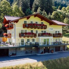 4 Mountains Apartments, hotel in Kleinarl