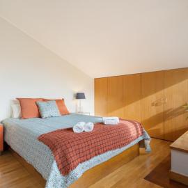 Host Wise - Stunning Modern Flat w Terrace Miramar Gaia