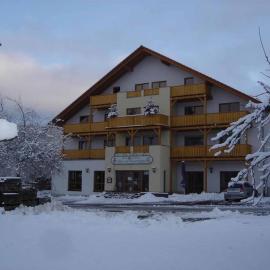부스텐사흐센에 위치한 호텔 Rhöner Landhotel Haus zur Wasserkuppe