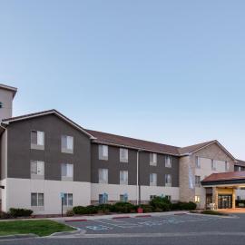 Holiday Inn Express Hotel & Suites Littleton by IHG, hotel i Littleton