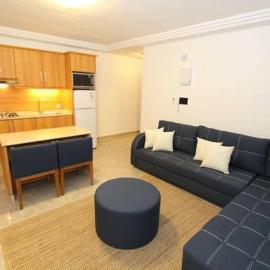 Royal Luxury Apartments & Studios, hotel in Amman